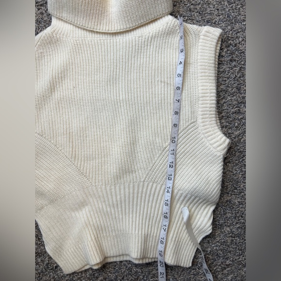 Cider old money Preppy Turtle Knit Sleeveless Cream Sweater Vest - Picture 9 of 10